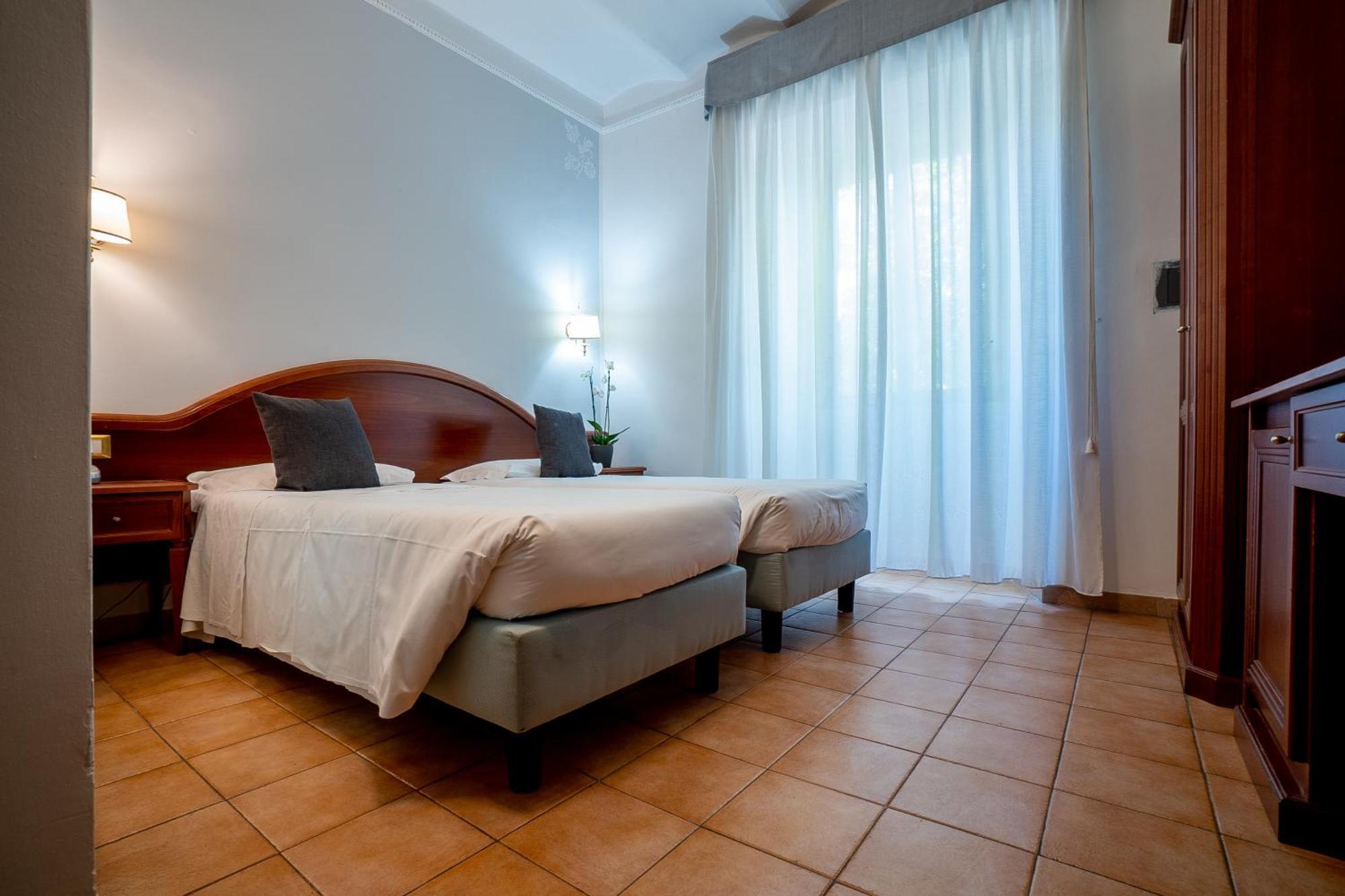 Hotel Gabriella Rome Bagian luar foto