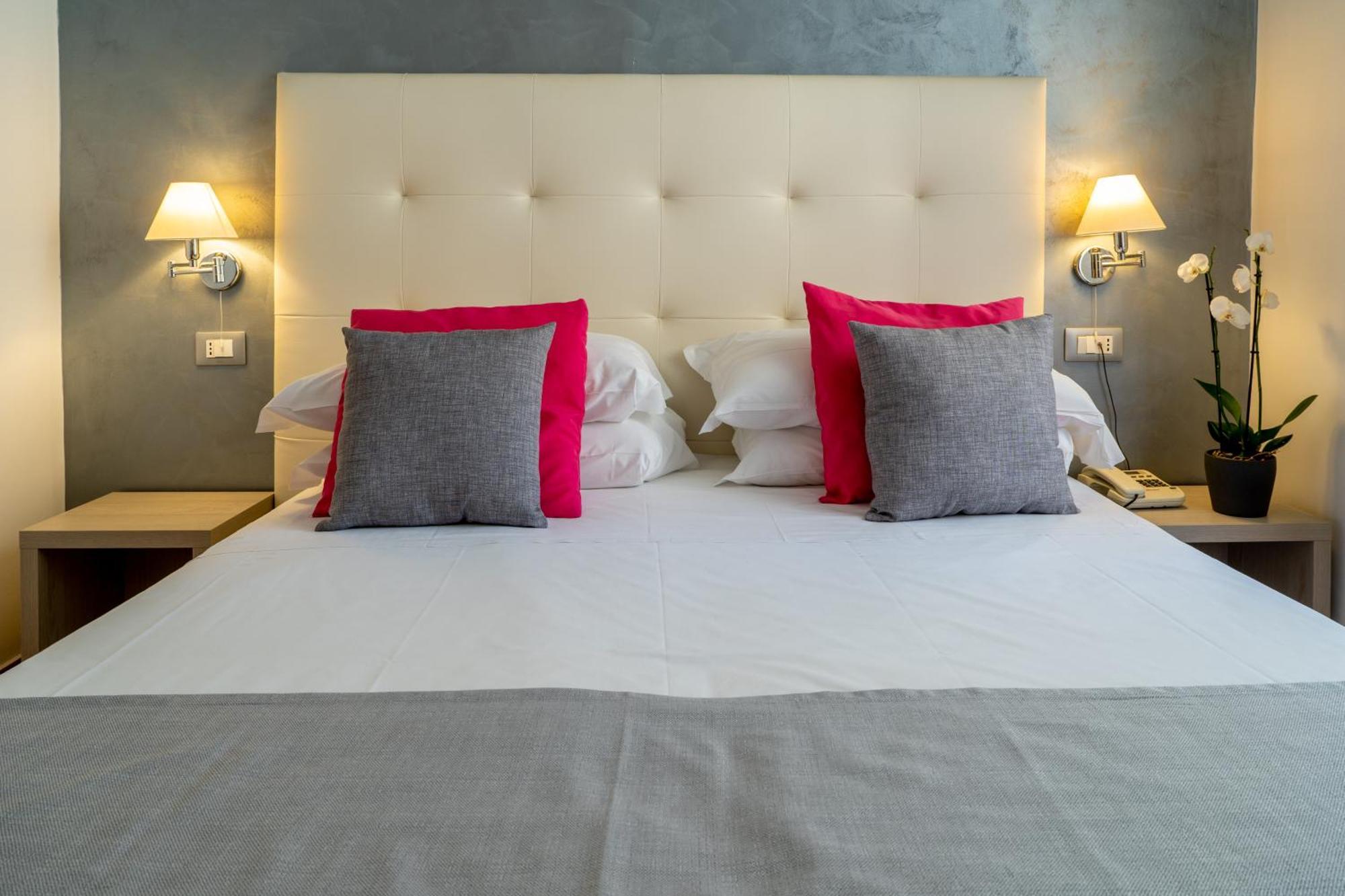 Hotel Gabriella Rome Bagian luar foto
